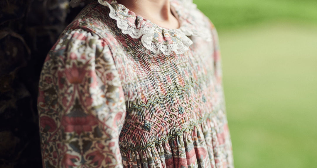 What Is a Smock Dress & How To Style It – La Coqueta Kids